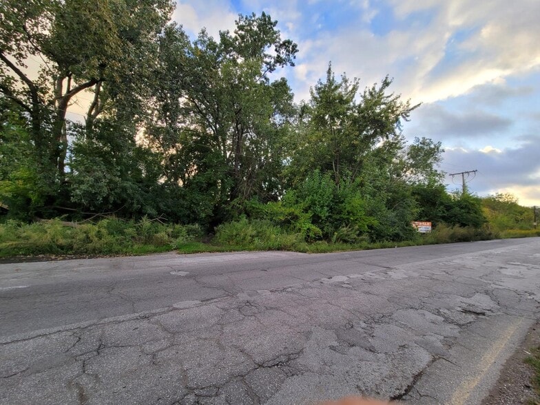 3606 Sheffield Ave, Hammond, IN for sale - Building Photo - Image 2 of 9