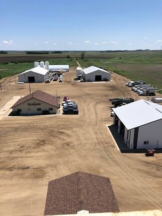 Plus de détails pour 131 Railroad Ave, Hatfield, MN - Industriel à vendre