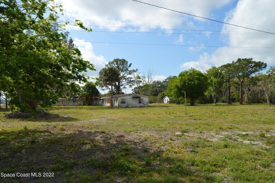 3500 Tiki Haven Cir, Mims, FL à vendre - Photo principale - Image 1 de 10