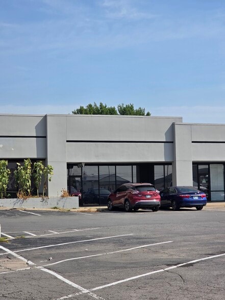 1300-1336 S York St, Muskogee, OK for lease - Building Photo - Image 2 of 14