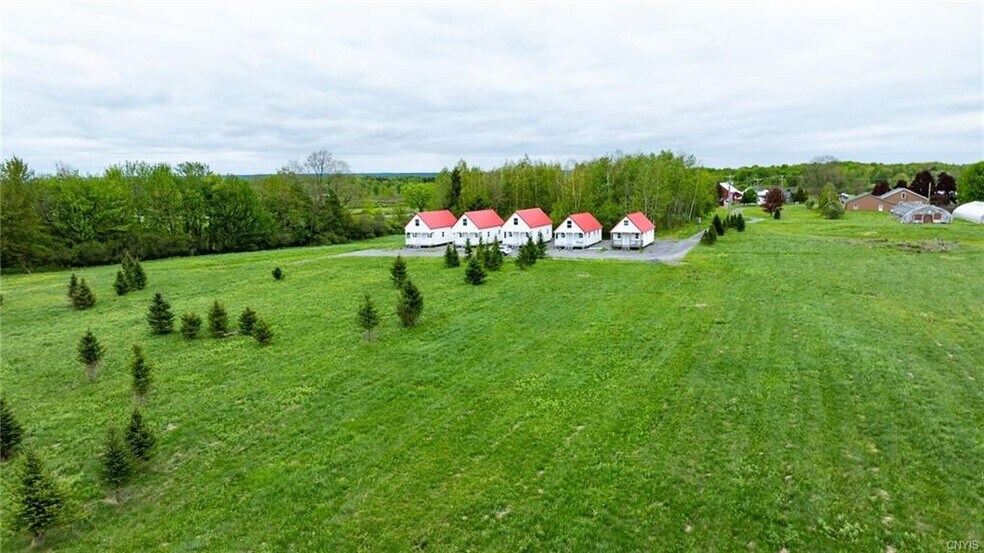 4347 US Route 11, Pulaski, NY à vendre - Photo du bâtiment - Image 2 de 33