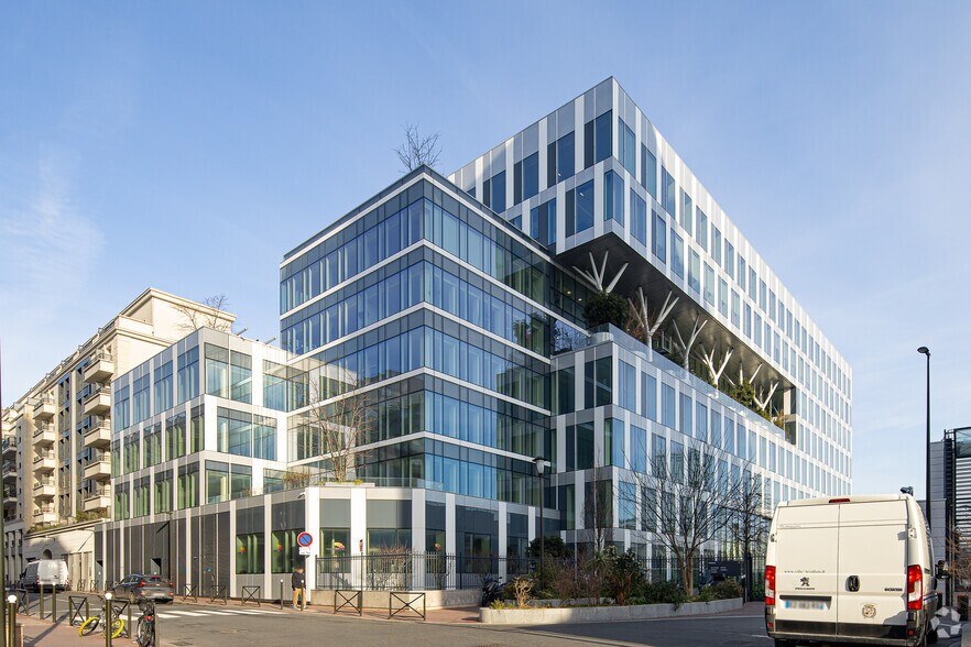 7 Rue Pablo Néruda, Levallois-Perret for lease - Primary Photo - Image 1 of 11