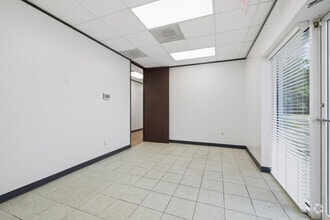 11939 Aldine Westfield Rd, Houston, TX à louer Photo intérieure- Image 2 de 15