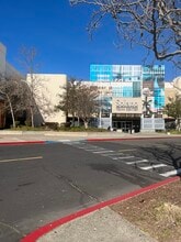 1420 Travis Blvd, Fairfield, CA à louer Photo du bâtiment- Image 2 de 11