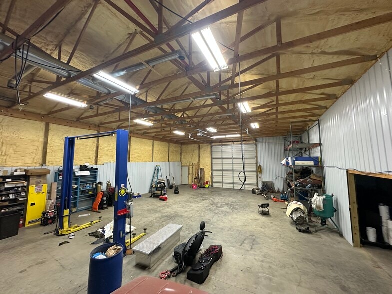 249 S Plant St, Morgantown, WV for lease - Interior Photo - Image 2 of 11