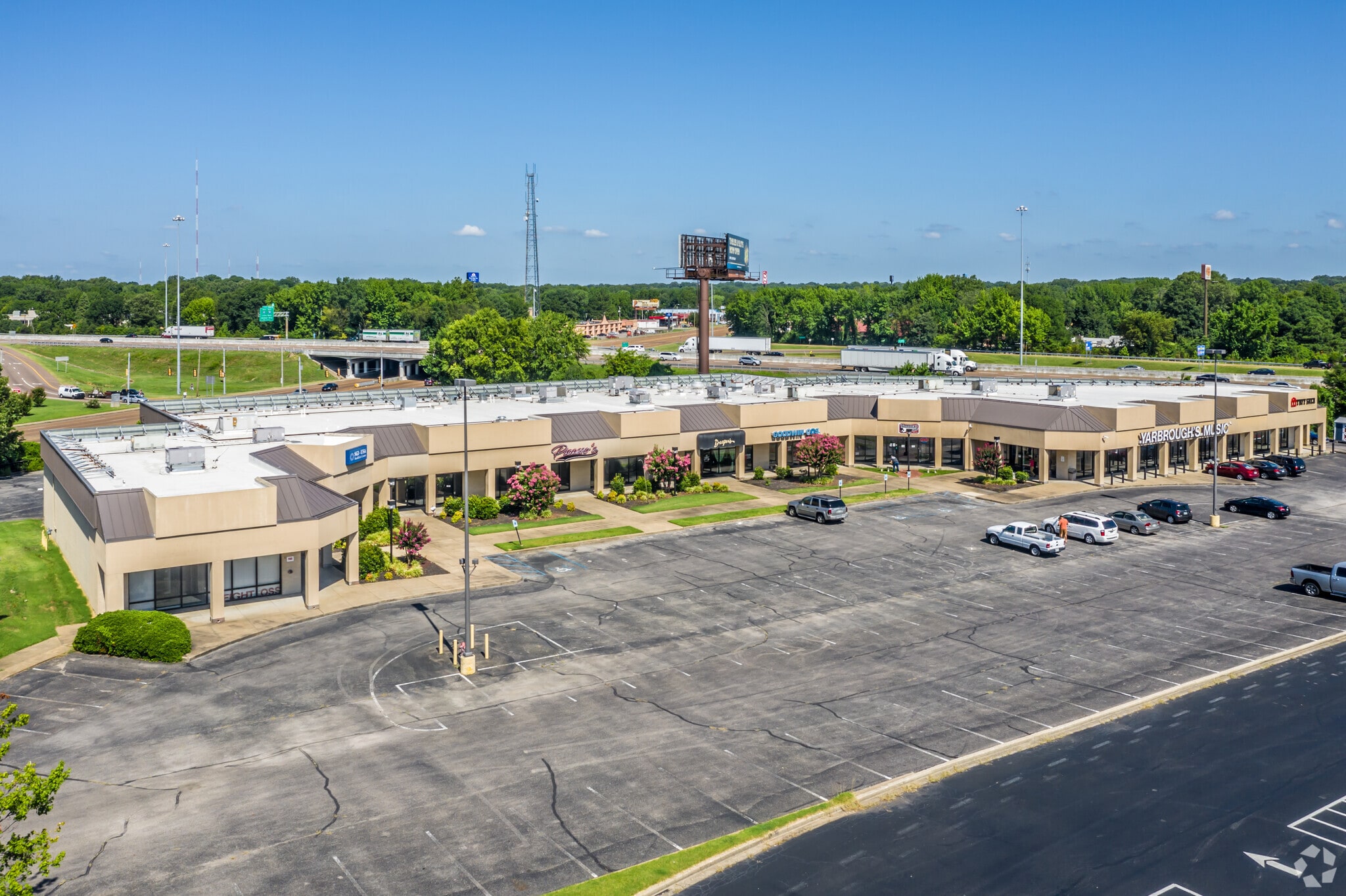 6100-6126 Macon Rd, Memphis, TN for sale Primary Photo- Image 1 of 16