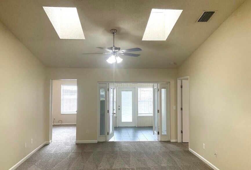 5444 Conway Oaks Ct, Orlando, FL à louer - Photo du bâtiment - Image 2 de 8