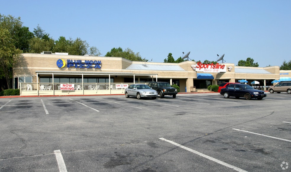 2340-2359 SE Windy Hill Rd, Marietta, GA for lease - Building Photo - Image 3 of 7
