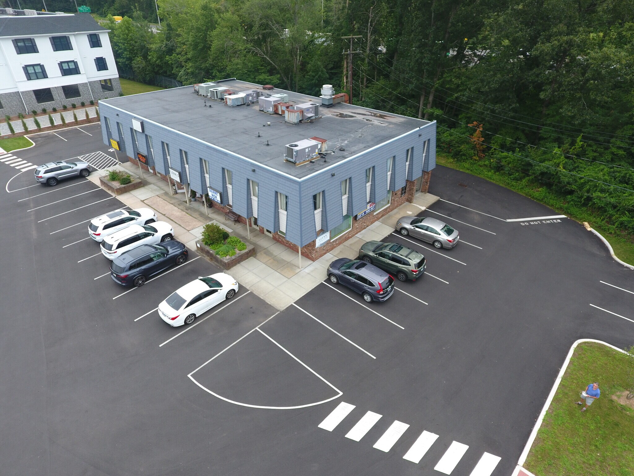 365 E Main St, Branford, CT for lease Building Photo- Image 1 of 11