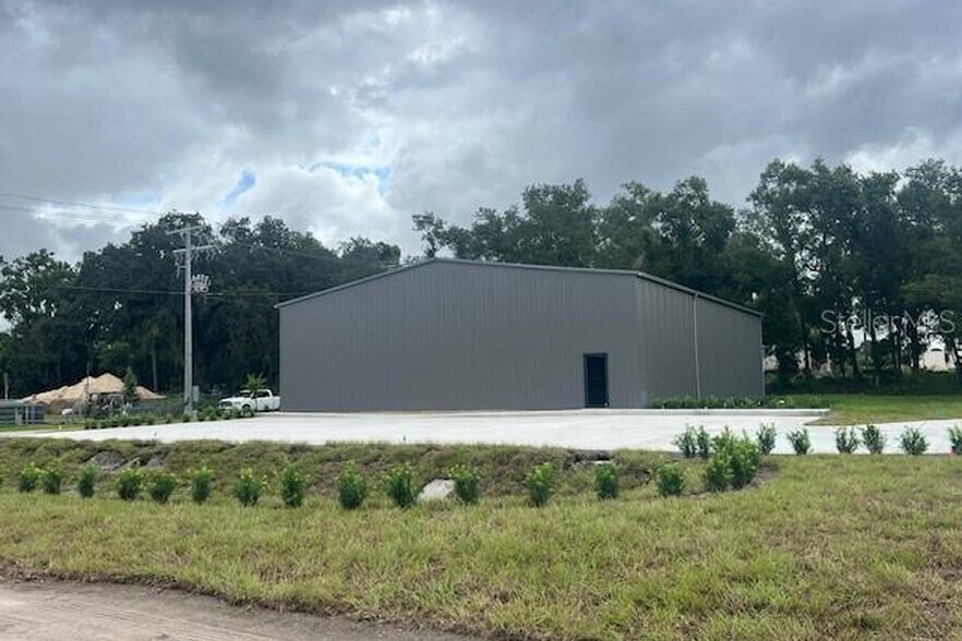 14618 6th St, Dade City, FL à vendre - Photo du bâtiment - Image 3 de 17