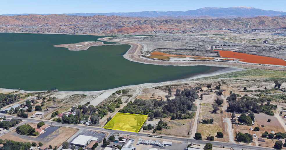 Grand Avenue Ave, Lake Elsinore, CA à vendre - Photo principale - Image 1 de 3