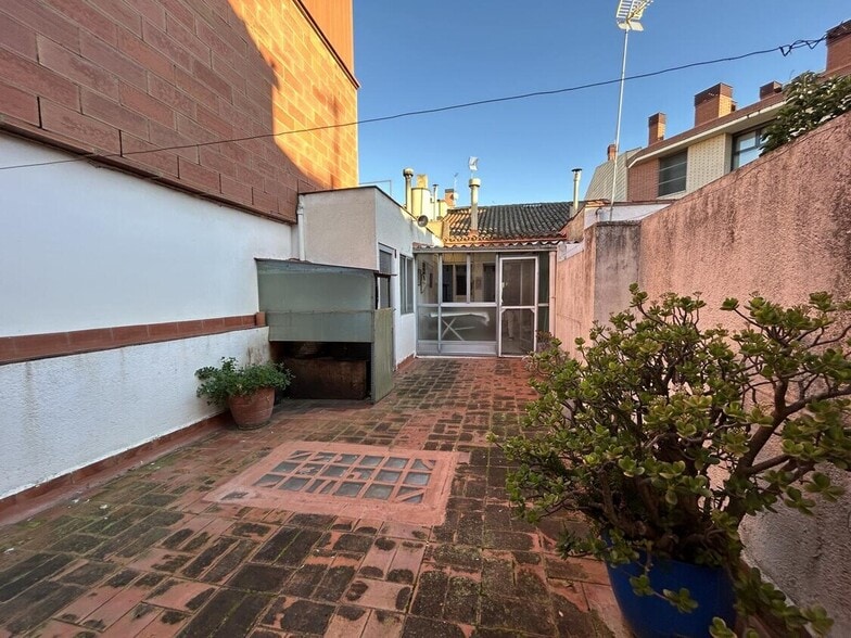 Land in Sant Quirze del Vallès, Barcelona for sale - Building Photo - Image 2 of 5