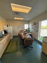 7139 W Hood Pl, Kennewick, WA for lease Interior Photo- Image 1 of 7