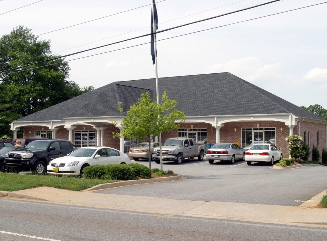 1923 E Main St, Duncan, SC for sale Primary Photo- Image 1 of 1