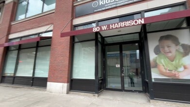 80 W Harrison St, Chicago, IL à louer - Vidéo sur l’inscription commerciale 