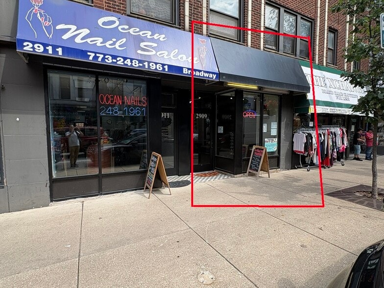 2903 N Broadway St, Chicago, IL for lease - Building Photo - Image 3 of 5
