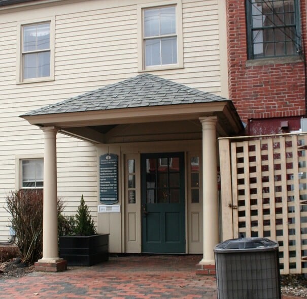 4 Middle St, Newburyport, MA for lease - Building Photo - Image 2 of 3