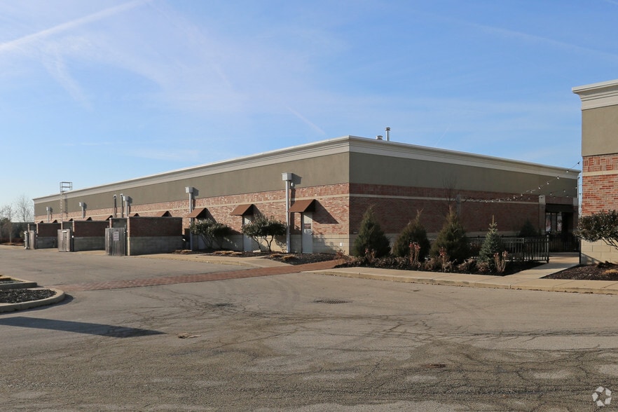 4450 Weston Pointe Dr, Zionsville, IN for lease - Building Photo - Image 3 of 6