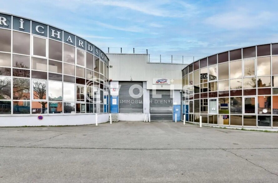 Flex dans Fontenay-sous-Bois à louer - Photo du bâtiment - Image 2 de 8