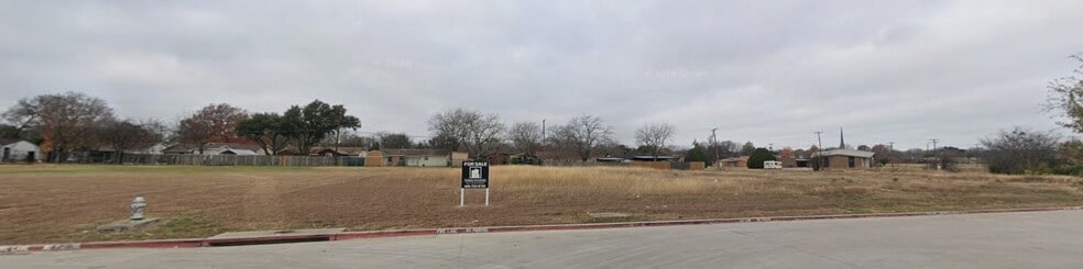 2625 N Dallas Ave, Lancaster, TX for sale - Building Photo - Image 2 of 2