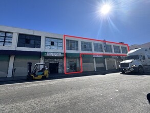 600-602 E 12th St, Los Angeles, CA for lease Interior Photo- Image 1 of 6