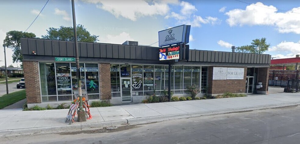 9133 S Stony Island Ave, Chicago, IL à louer - Photo du bâtiment - Image 2 de 13