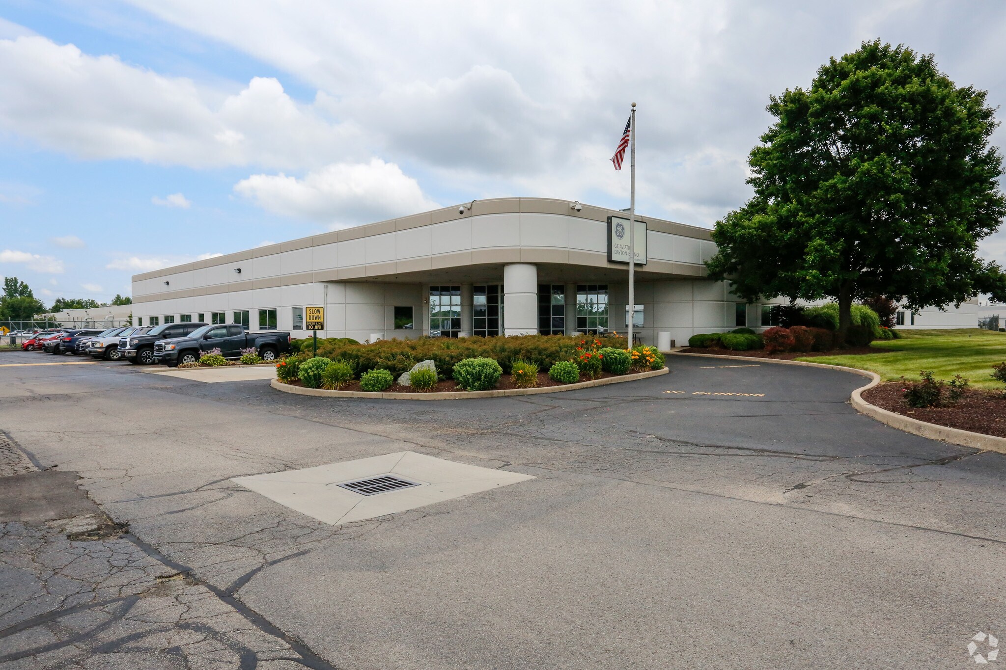 2070 Heller Dr, Dayton, OH à vendre Photo principale- Image 1 de 6