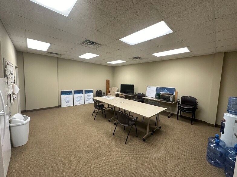 307 12th Ave S, Buffalo, MN à louer - Photo intérieure - Image 3 de 7