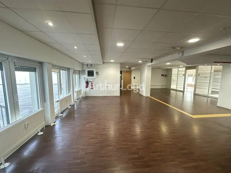 Office in Strasbourg for sale - Interior Photo - Image 2 of 12