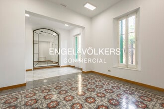 Office in Barcelona, Barcelona for lease Interior Photo- Image 2 of 31