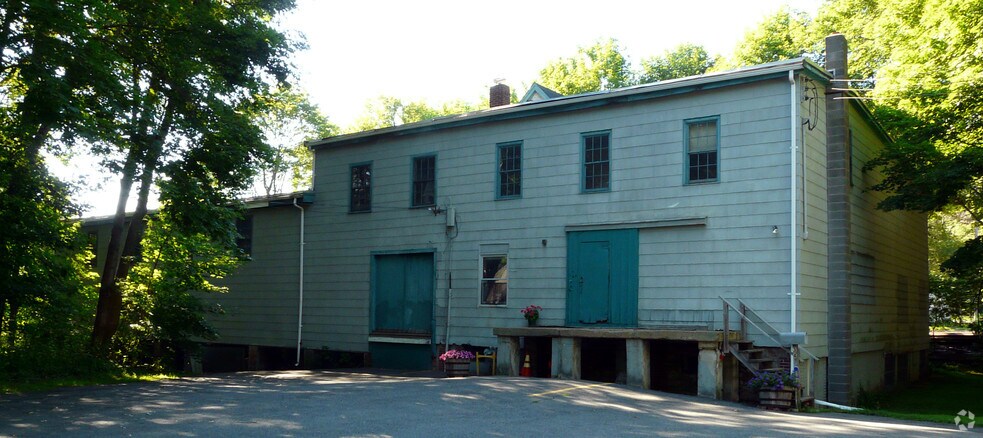 34 Tappan St, Manchester-by-the-Sea, MA à louer - Photo du bâtiment - Image 1 de 3