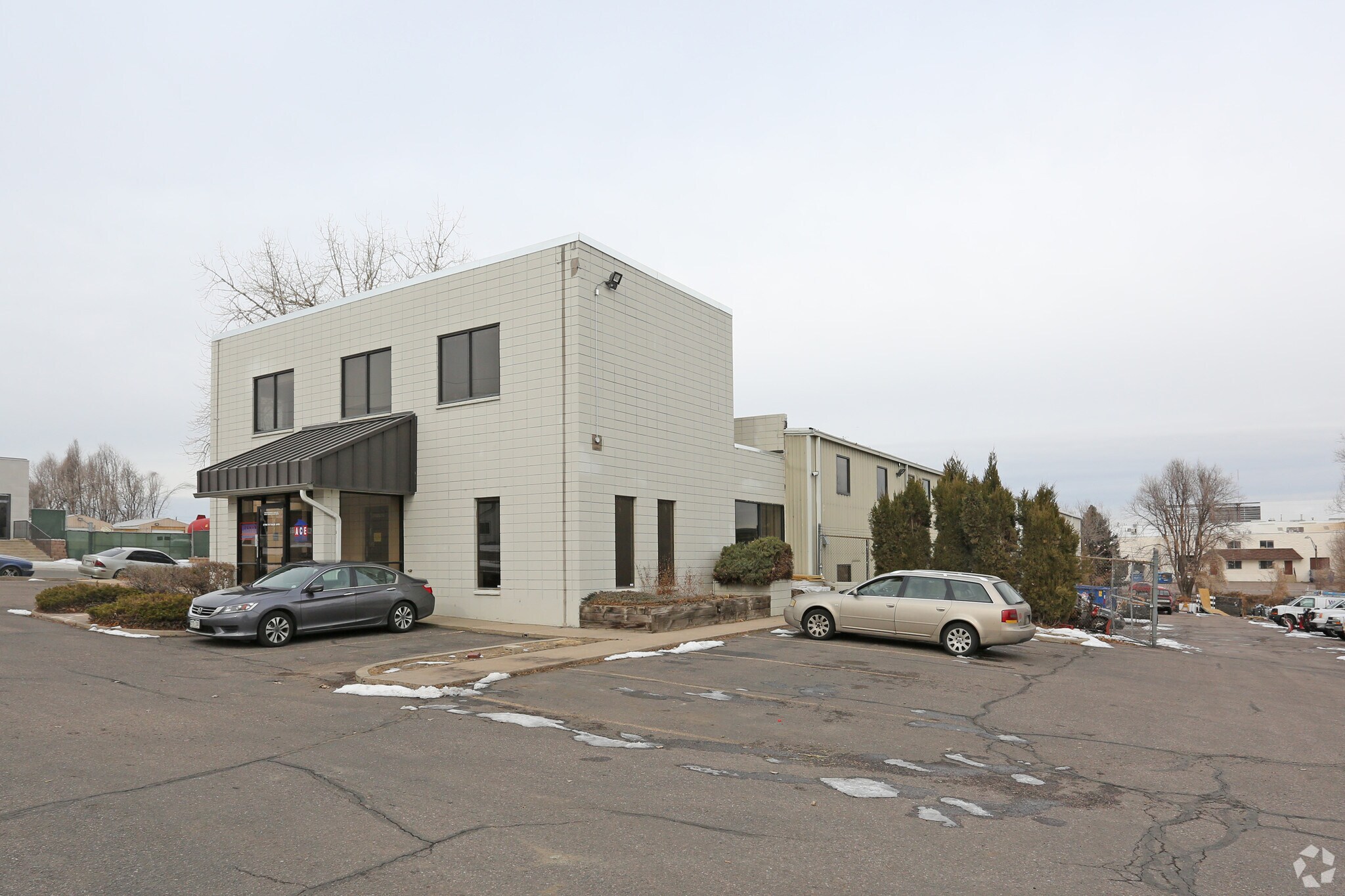 1795 W Yale Ave, Englewood, CO à louer Photo principale- Image 1 de 19