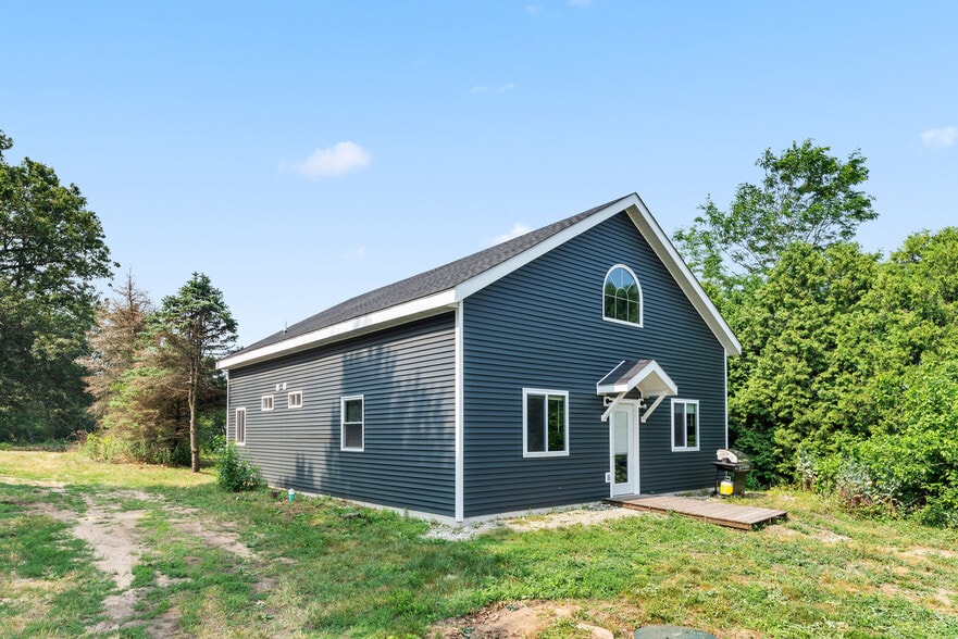 579 800 N, Wheatfield, IN à vendre - Photo du bâtiment - Image 3 de 33