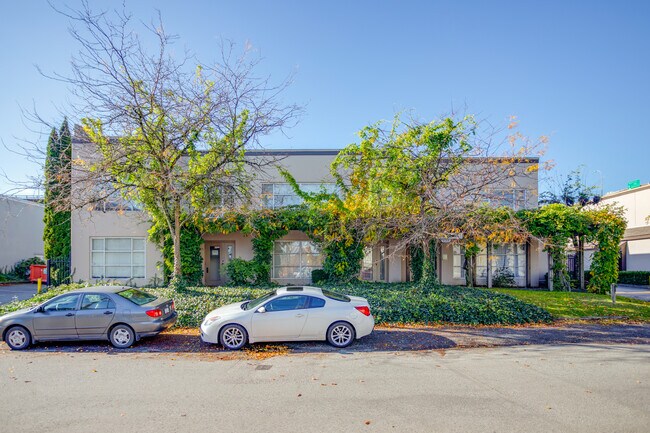 More details for 9165-9173 Shaughnessy St, Vancouver, BC - Industrial for Sale