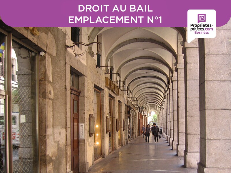 Retail in Chambéry for lease Building Photo- Image 1 of 4