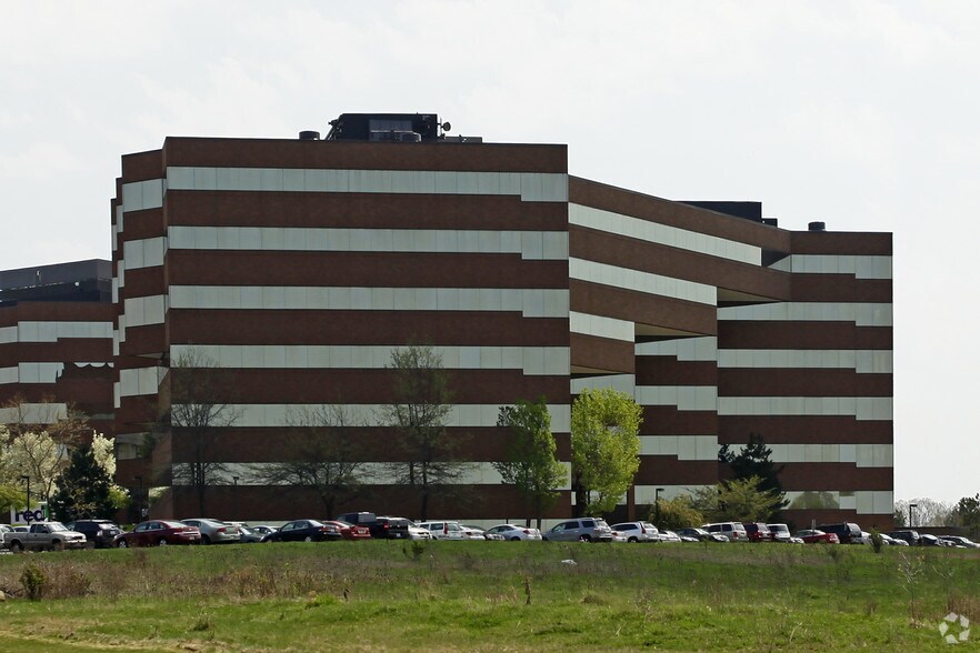 4700 Rockside Rd, Independence, OH à louer - Photo du bâtiment - Image 3 de 14