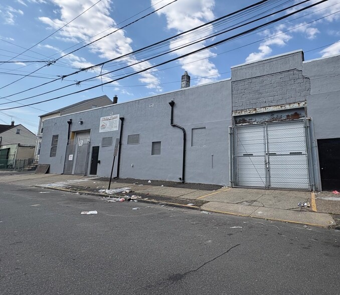 746 River St, Paterson, NJ for sale - Building Photo - Image 2 of 3