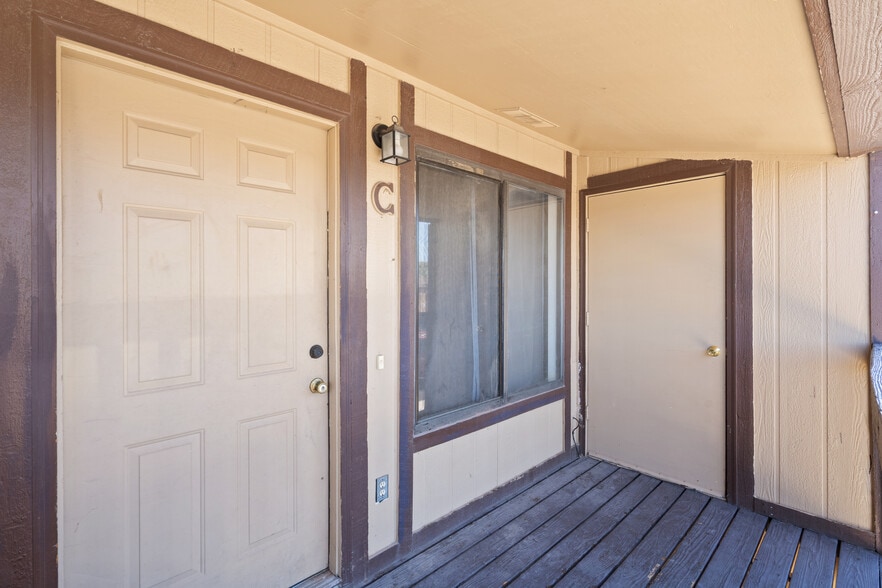 935 Hathaway Dr, Colorado Springs, CO for sale - Building Photo - Image 2 of 30