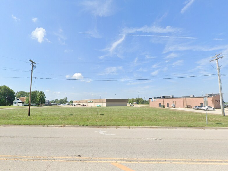 E 1500 N rd, Taylorville, IL à vendre - Photo du bâtiment - Image 2 de 2