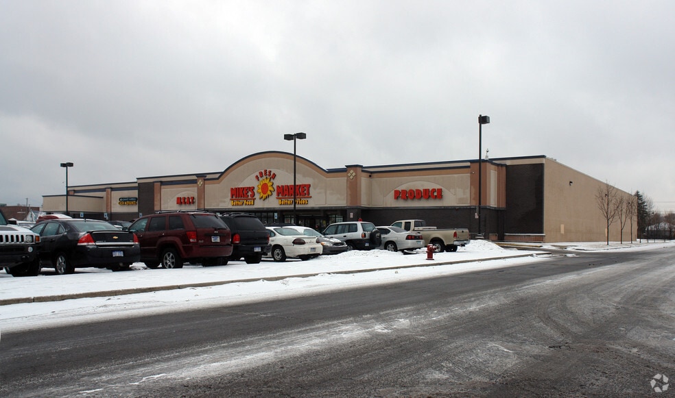 14111-14489 7 Mile Rd, Detroit, MI for lease - Primary Photo - Image 1 of 5