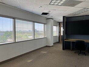 11615 Forest Central Dr, Dallas, TX for lease Interior Photo- Image 2 of 6