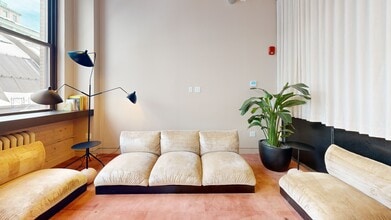 104 E 25th St, New York, NY à louer Numérisation 3D de Matterport- Image 1 de 6