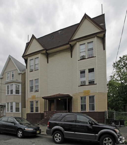 200-202 Governor St, Paterson, NJ for sale - Building Photo - Image 2 of 2