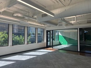 300 Mission St, San Francisco, CA for lease Interior Photo- Image 2 of 12