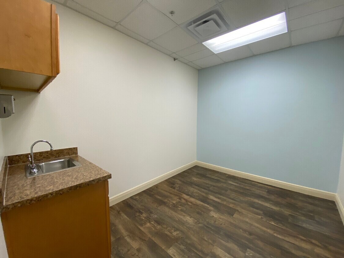 723-753 CR 466, Lady Lake, FL 32159 - Unit 737 - - Interior Photo - Image 2 of 7