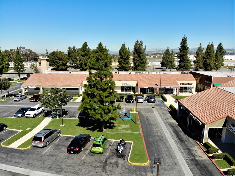 408-444 S Lakeview Ave, Anaheim Hills, CA for lease - Building Photo - Image 3 of 14