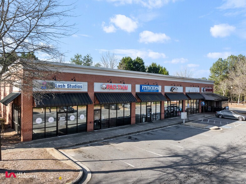 5350 United Dr, Smyrna, GA à louer - Photo du bâtiment - Image 3 de 16