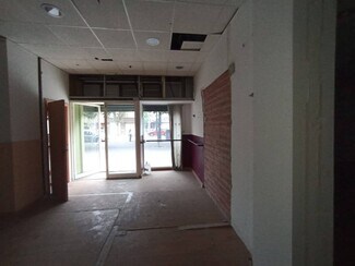 Plus de détails pour Multi-résidentiel à vendre