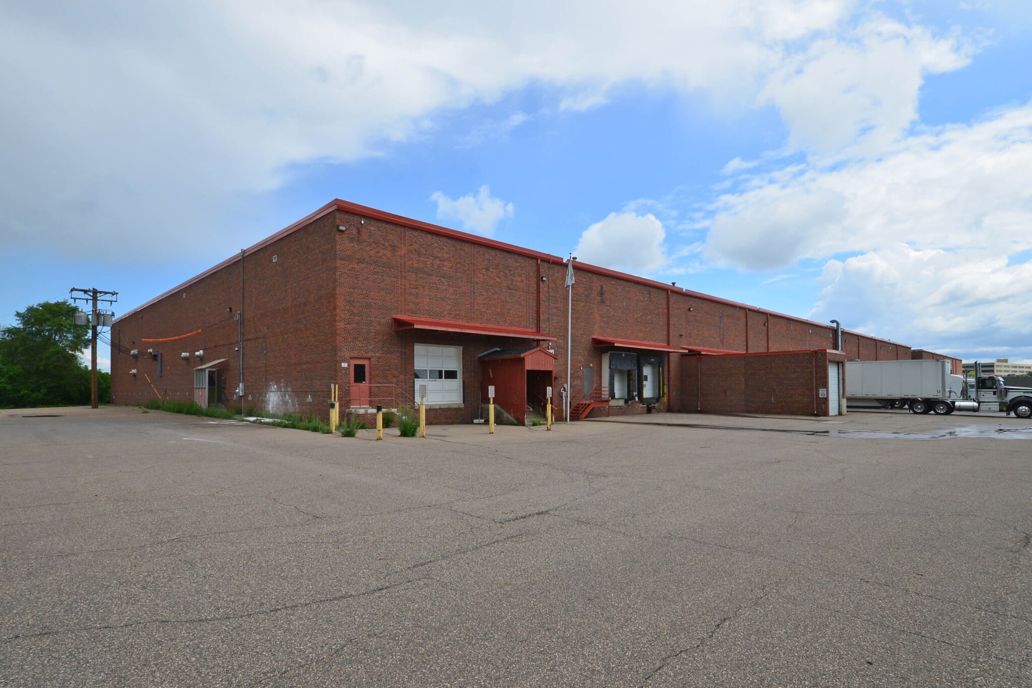 5300 W 76th St, Edina, MN for lease Building Photo- Image 1 of 8