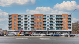 Plus de détails pour 6298 Woodhaven Blvd, Rego Park, NY - Vente au détail à vendre